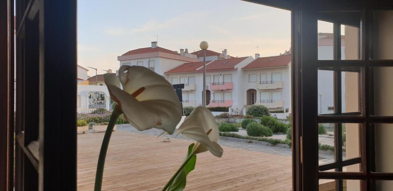 Boa Onda Guesthouse Atouguia Da Baleia Exteriér fotografie
